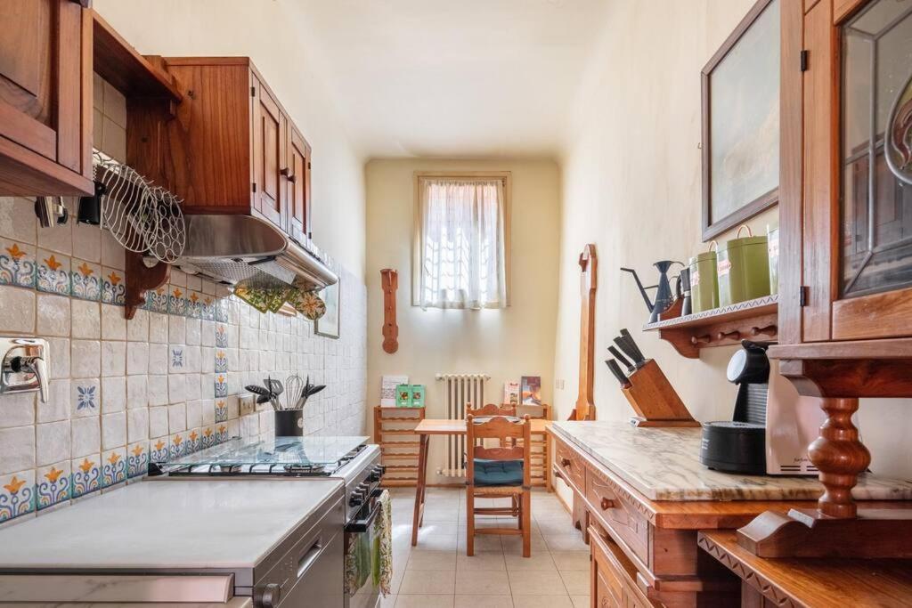 Central Elegant Apartment - Liberty House Bologna Ngoại thất bức ảnh